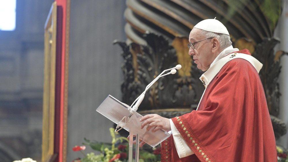 Papa: Como Pedro y Pablo, experimentemos nuestra liberación con Cristo