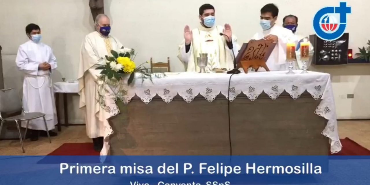 El P. Felipe Hermosilla celebró su primera misa con las hermanas Siervas del Espíritu Santo