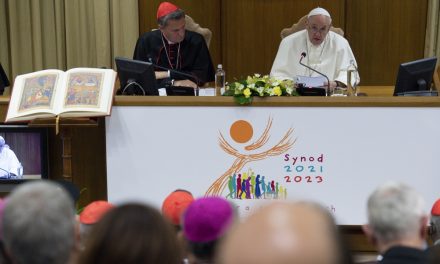 El Papa: Sínodo, es el modo de ser de la Iglesia. Escuchar al Espíritu y a los hermanos