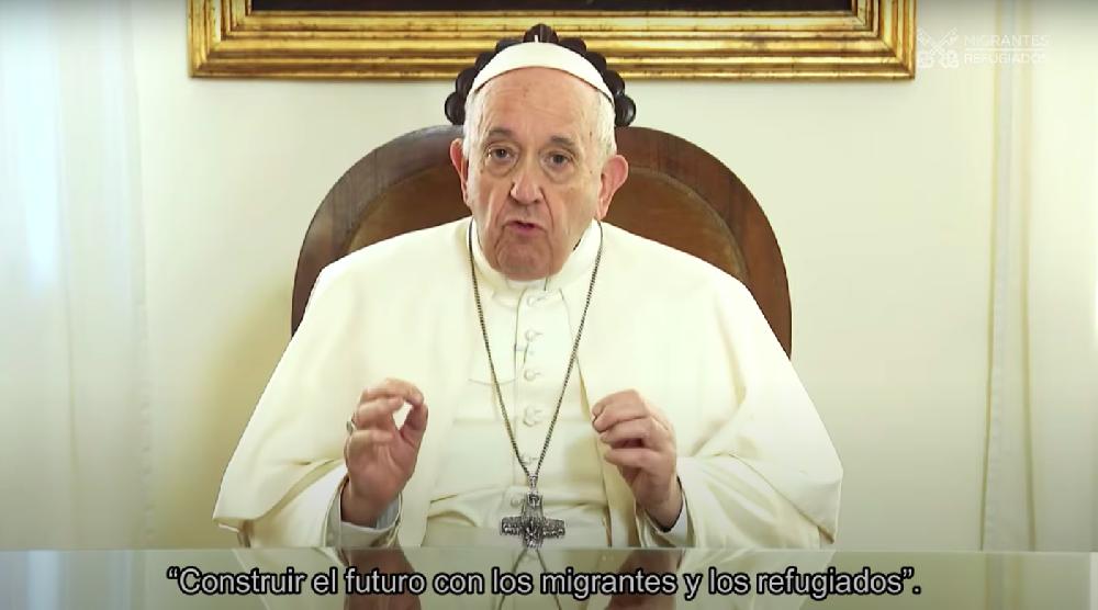 El Papa: los migrantes no son invasores, su contribución enriquece la humanidad