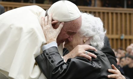 Los ancianos, un regalo para el futuro de la humanidad